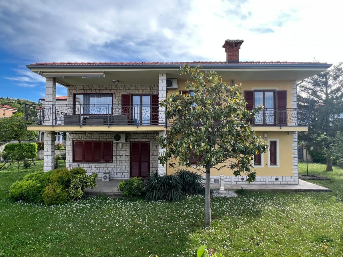 Magnolia Apartments Izola Buitenkant foto