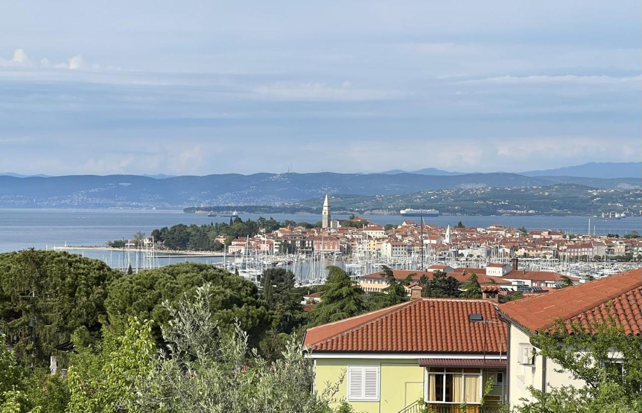 Magnolia Apartments Izola Buitenkant foto