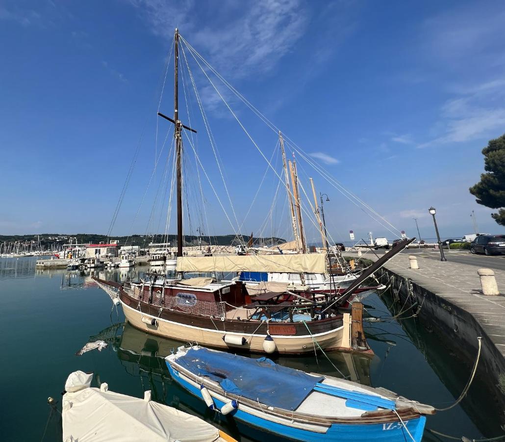 Magnolia Apartments Izola Buitenkant foto